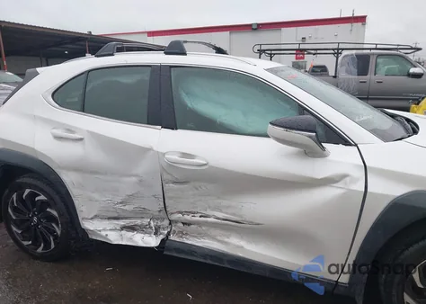 2022 Lexus Ux 200 z USA, uszkodzony, nr VIN JTHX3JBH6N2056212